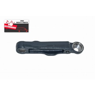 Bras oscillant de suspension supérieur gauche ou droit 93810157